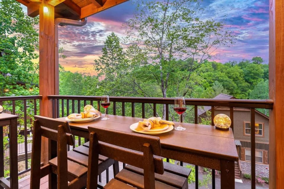 Ridgetop Hideaway House in Pigeon Forge
