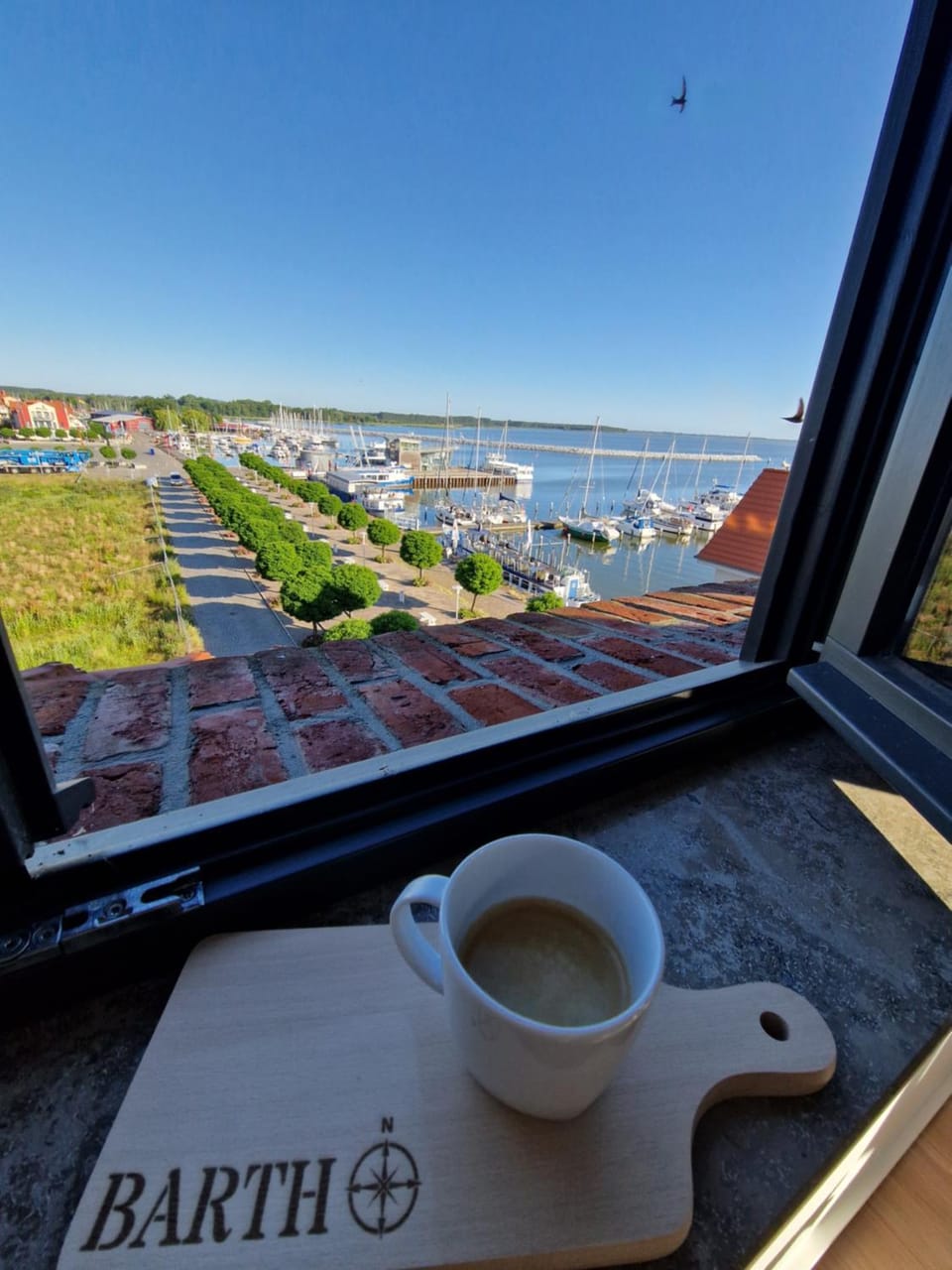 View (from property/room), Living room, Lake view, Sea view