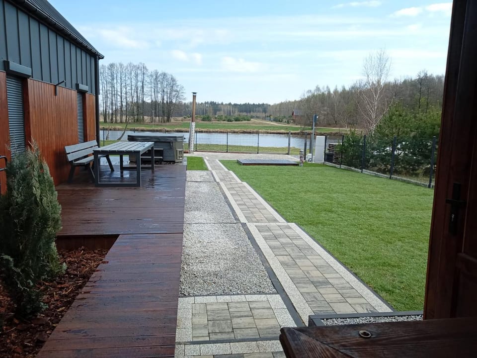 Domek nad Jeziorkiem Sauna -Silownia-Balia Apartment in Masovian Voivodeship