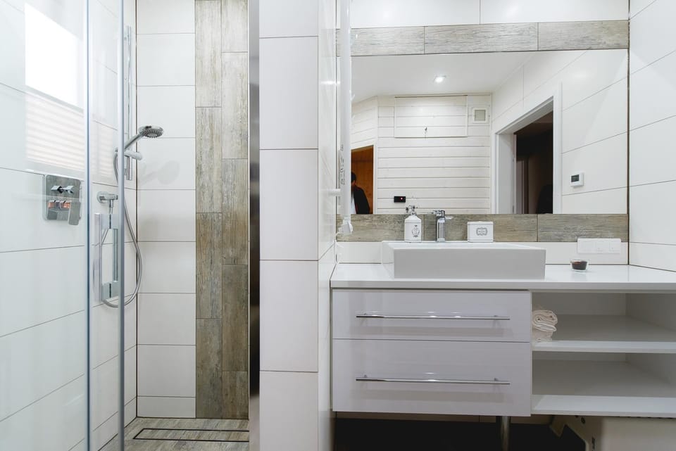 Shower, Sauna, Bathroom, towels