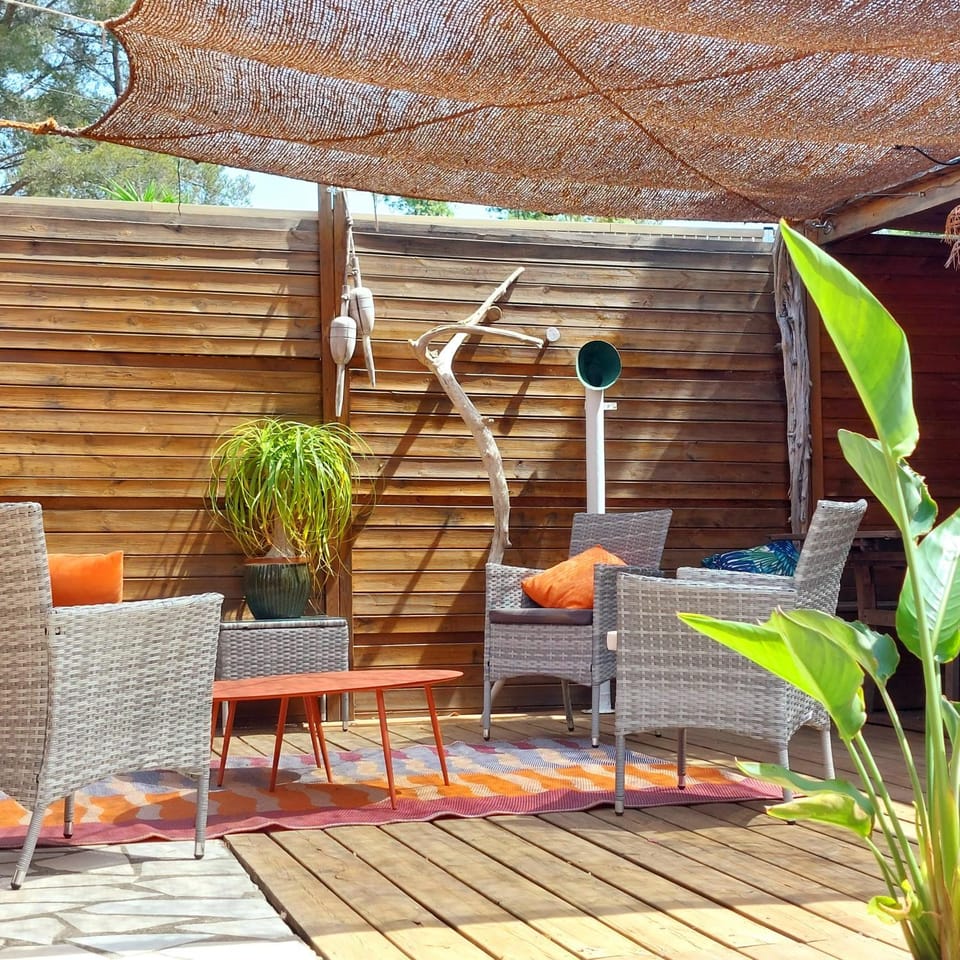 Maison avec SPA et piscine privée à 3 min à pied de la plage et des commerces House in La Croix-Valmer