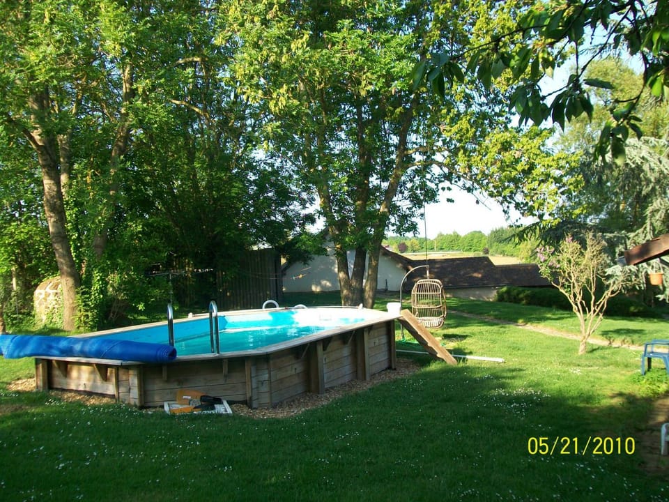 Swimming pool, Swimming pool