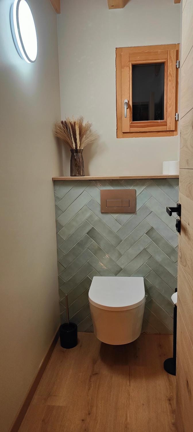 Chalet recent , 5 min télésiège de la Roche, virage 12 Chalet in Mâcot-la-Plagne