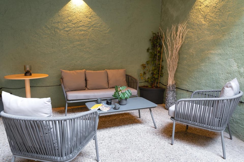Garden, Inner courtyard view