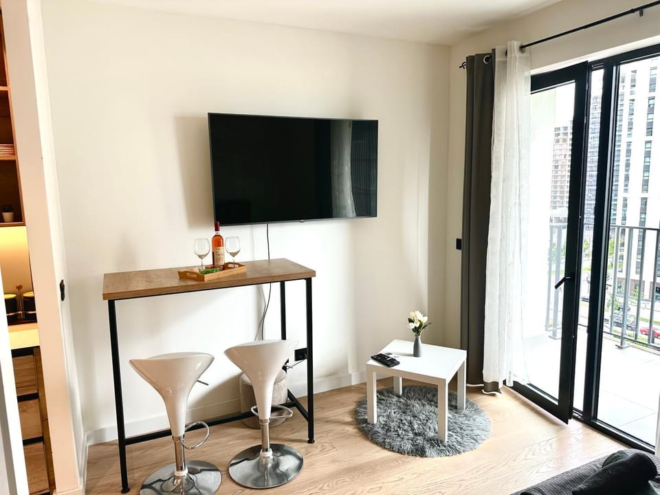 TV and multimedia, Seating area