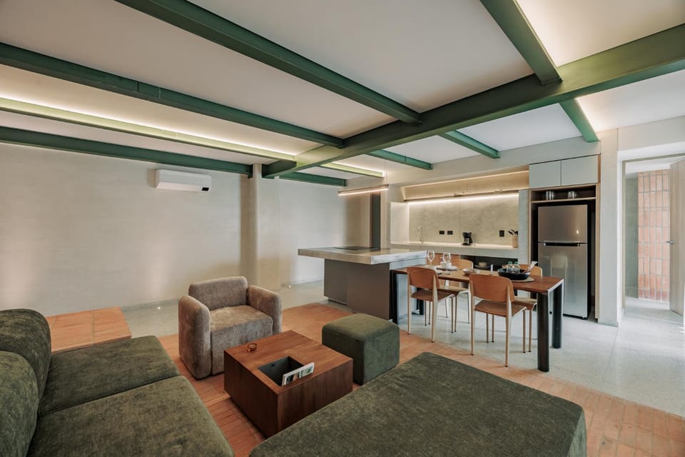 Living room, Photo of the whole room, Dining area, furniture, kitchen