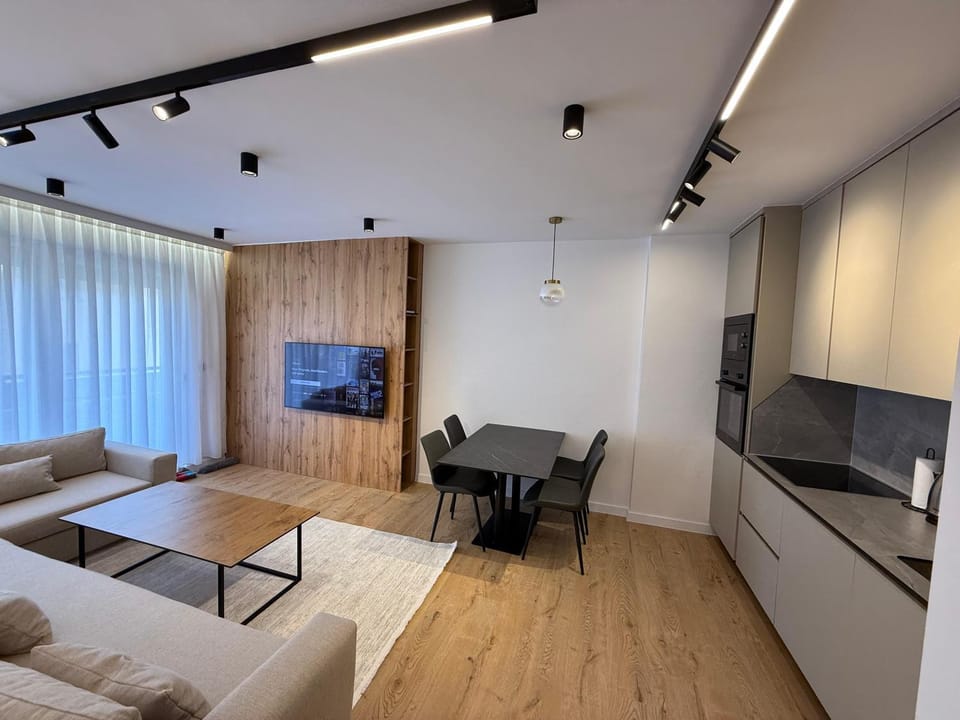 TV and multimedia, Kitchen or kitchenette, Living room, Seating area, Dining area, Evening entertainment