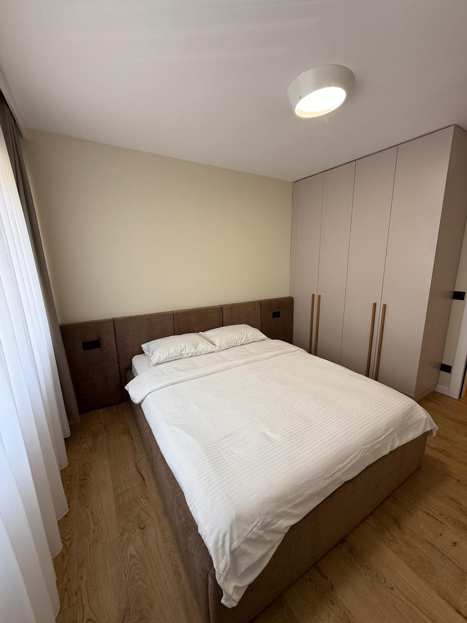 Bed, Photo of the whole room, Bedroom, wardrobe