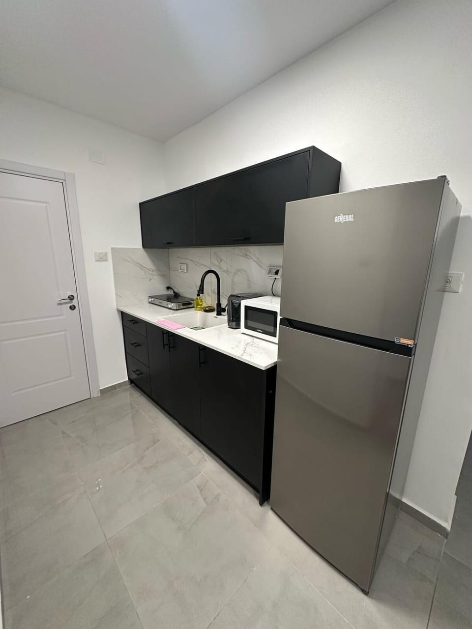 Boutique apartment in Afula Netflix, balcony, free parking Apartment in North District