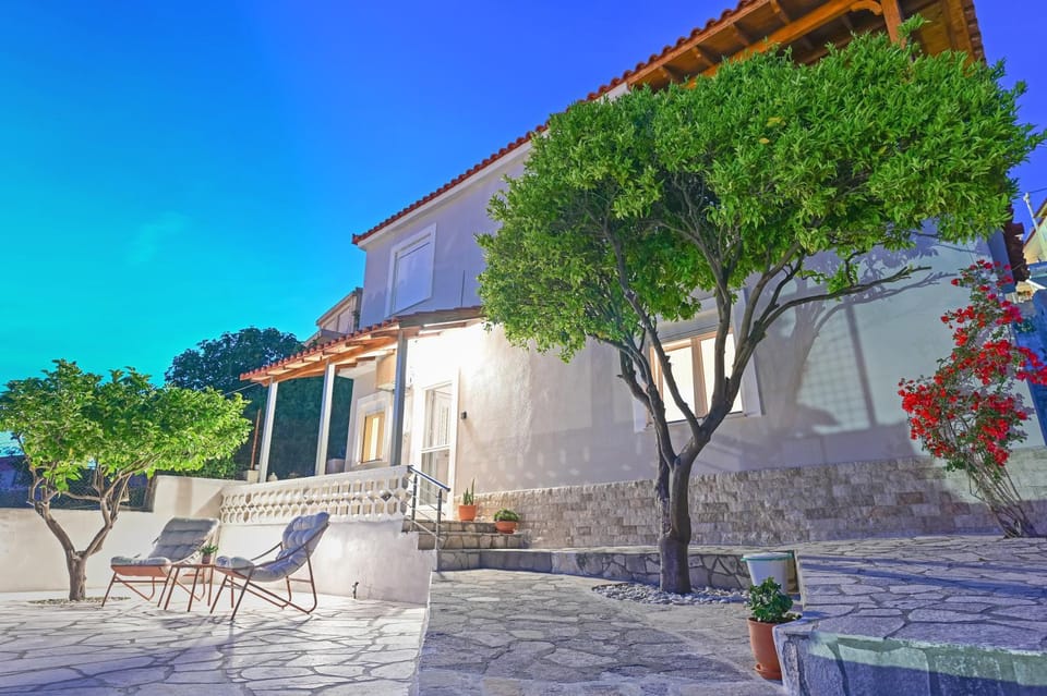 Garden, Garden view