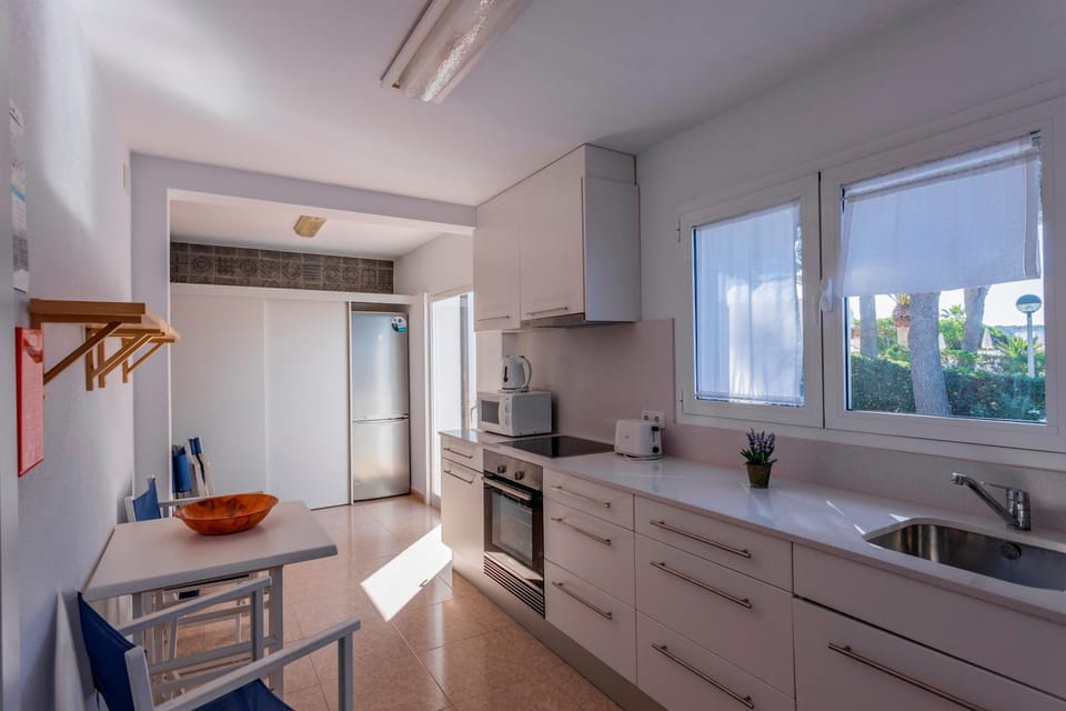 Kitchen or kitchenette, Other