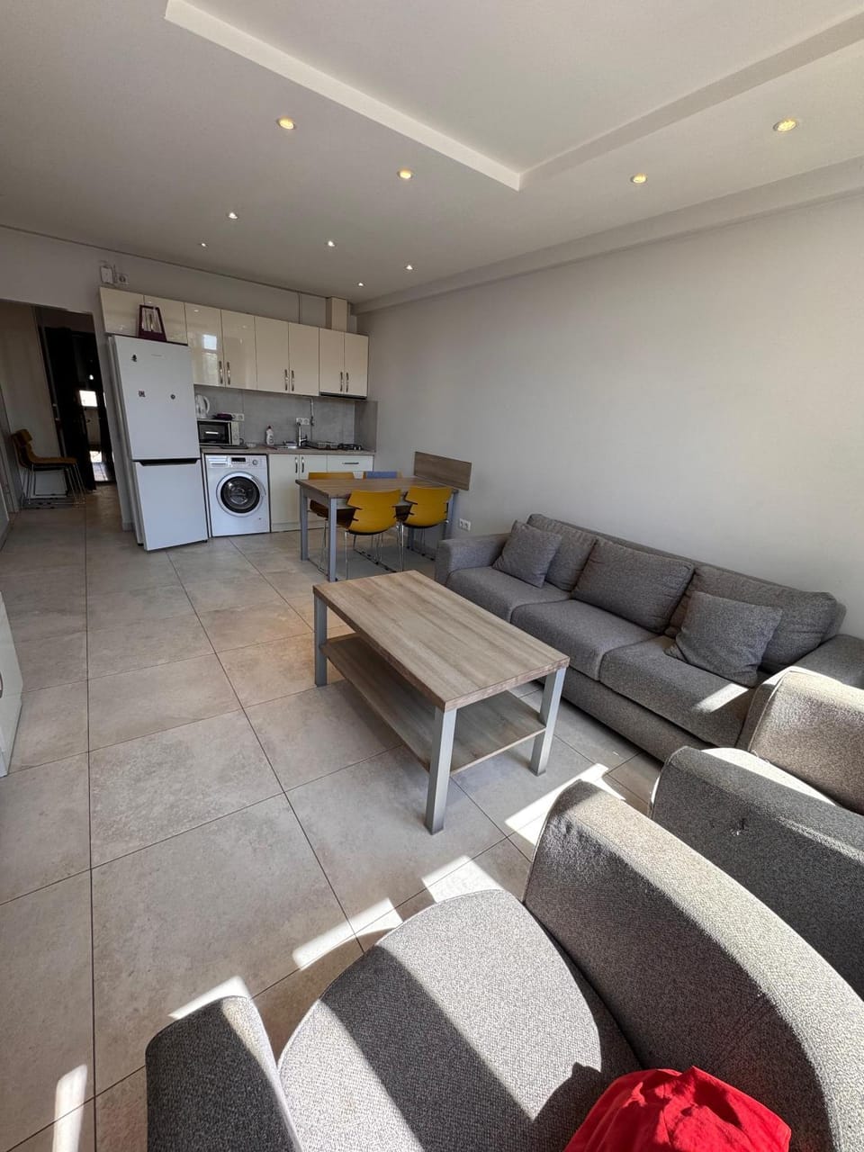 Kitchen or kitchenette, Living room, Seating area, Dining area