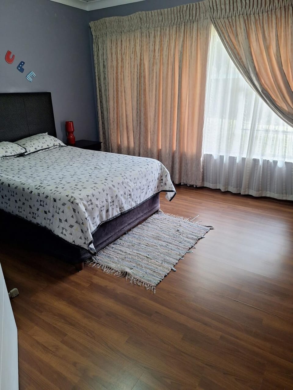 Family-Friendly 4-Bedroom Haven House in Gauteng