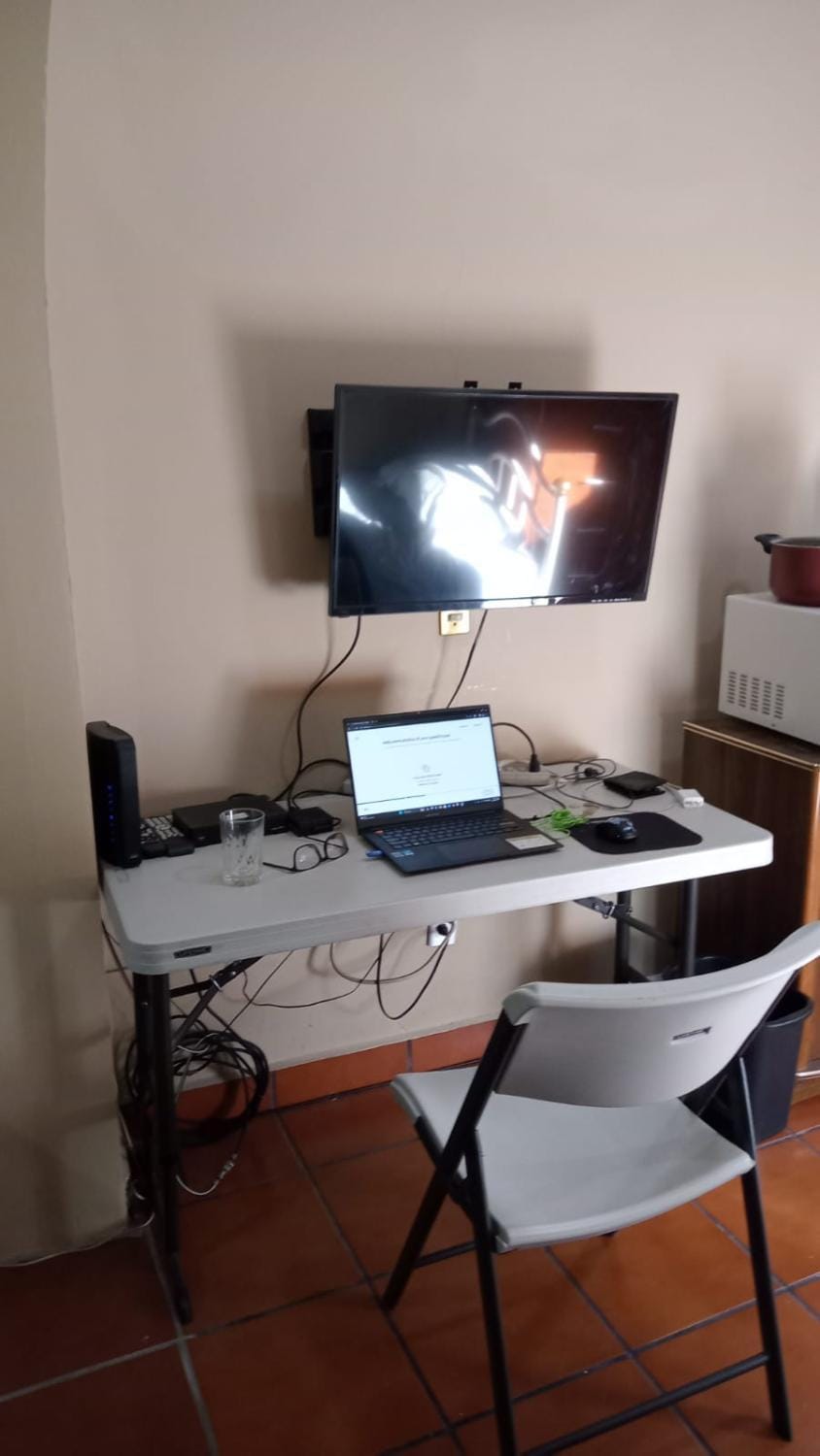 UNIVERSIDAD LATINA GUEST HOUSE CASA DE HUESPEDES a Bed and Breakfast in Mexico City