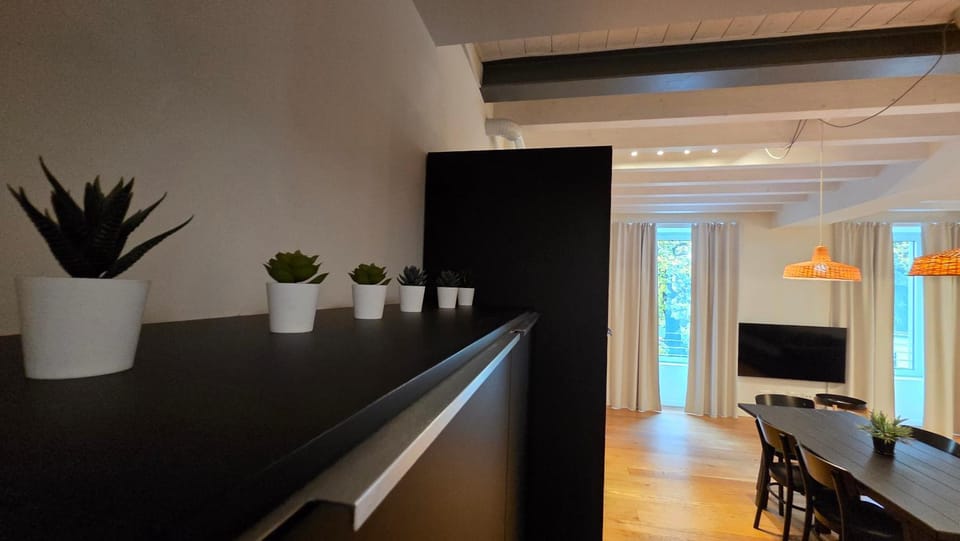 Communal lounge/ TV room, TV and multimedia, Kitchen or kitchenette, Dining area, Evening entertainment