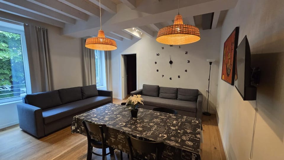 Living room, Seating area, Dining area