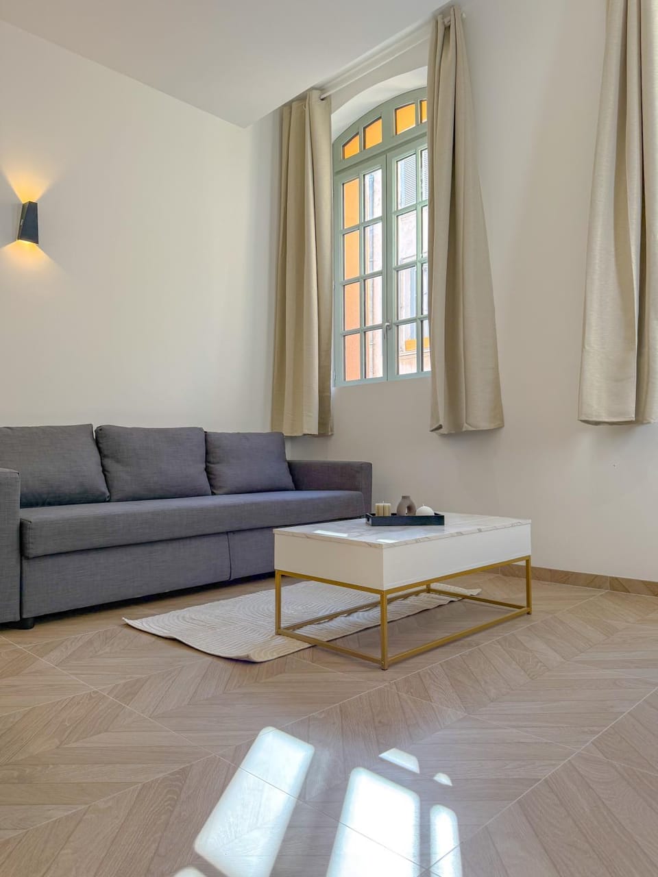 T2 luxe 100m Port 2Toulon Clim Wifi fibre SmartTV Apartment in Toulon