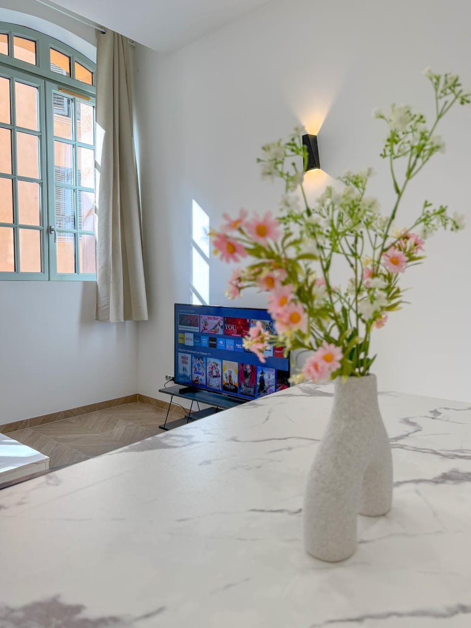 T2 luxe 100m Port 2Toulon Clim Wifi fibre SmartTV Apartment in Toulon