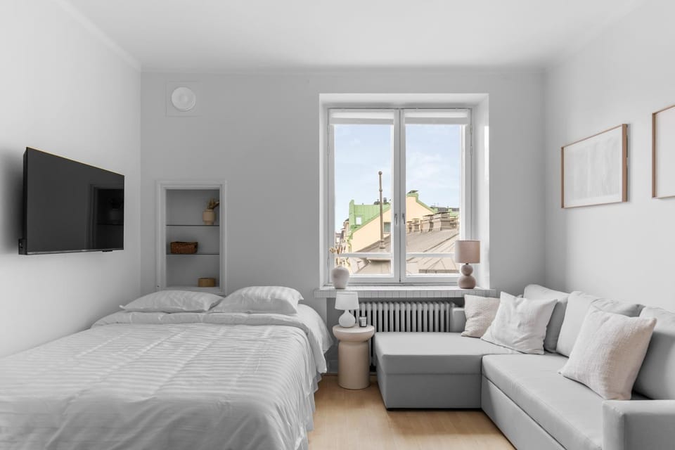 Living room, Bedroom