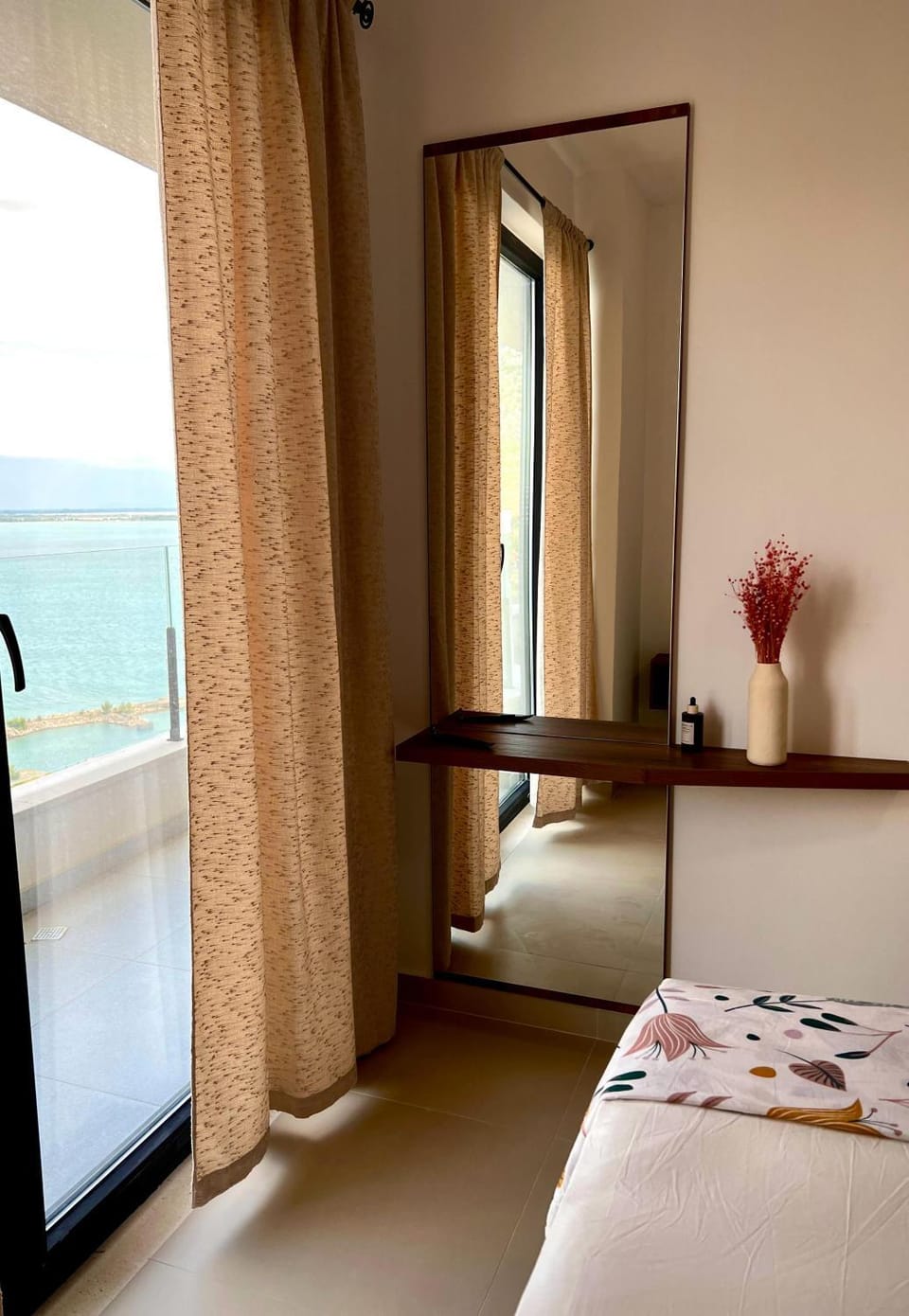 Bed, TV and multimedia, Bedroom, Sea view