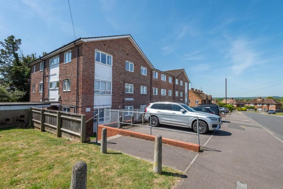 Property building, Parking