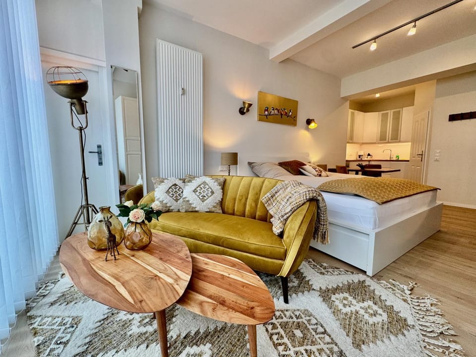 Bed, Living room, Bedroom, kitchen