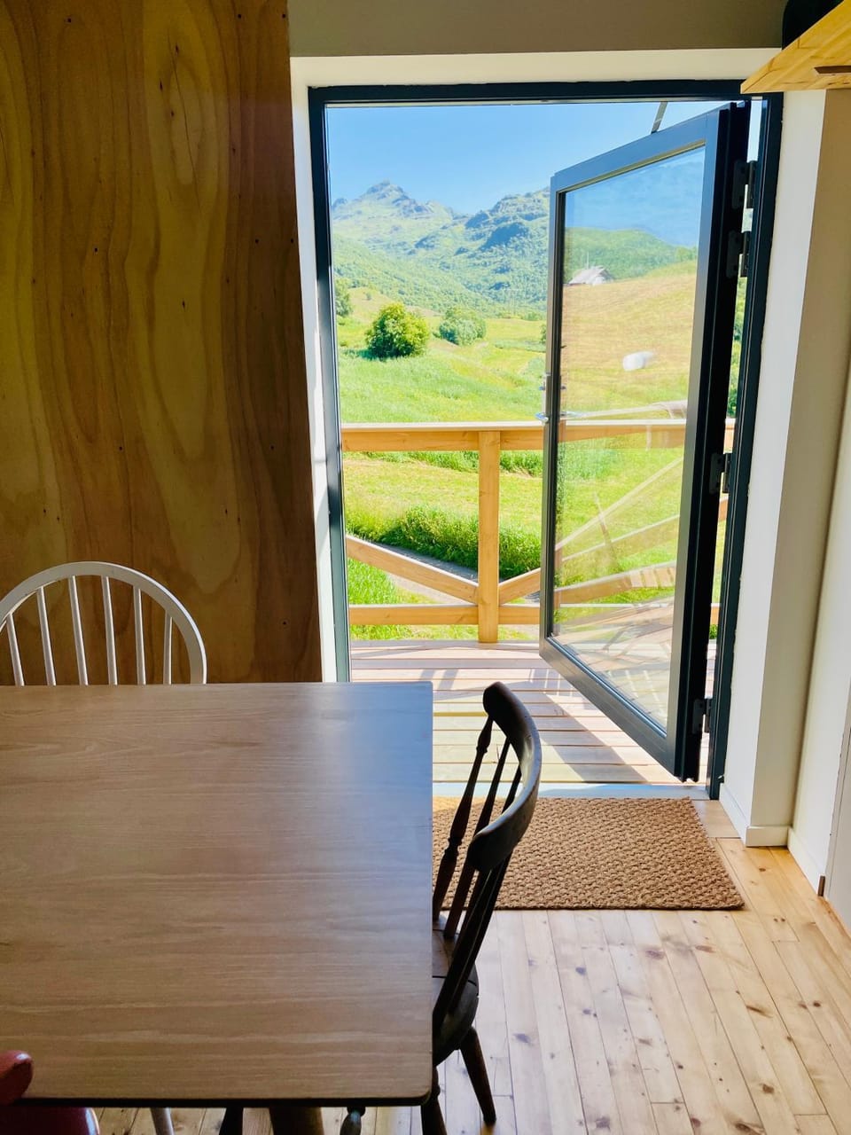 Nykmark - Eco House - Room Blåtinden Bed and Breakfast in Lofoten