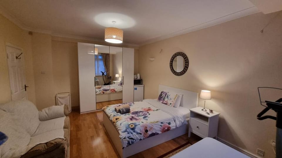 Amazing Double - London UK Apartment in Harrow