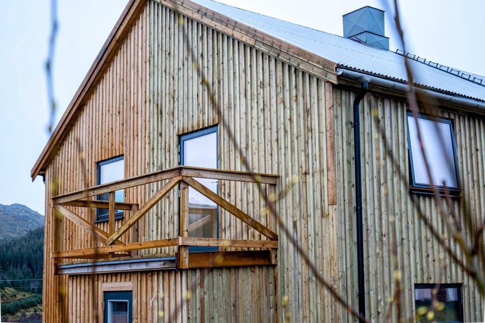 Nykmark - Eco House - Room Tuva Bed and Breakfast in Lofoten