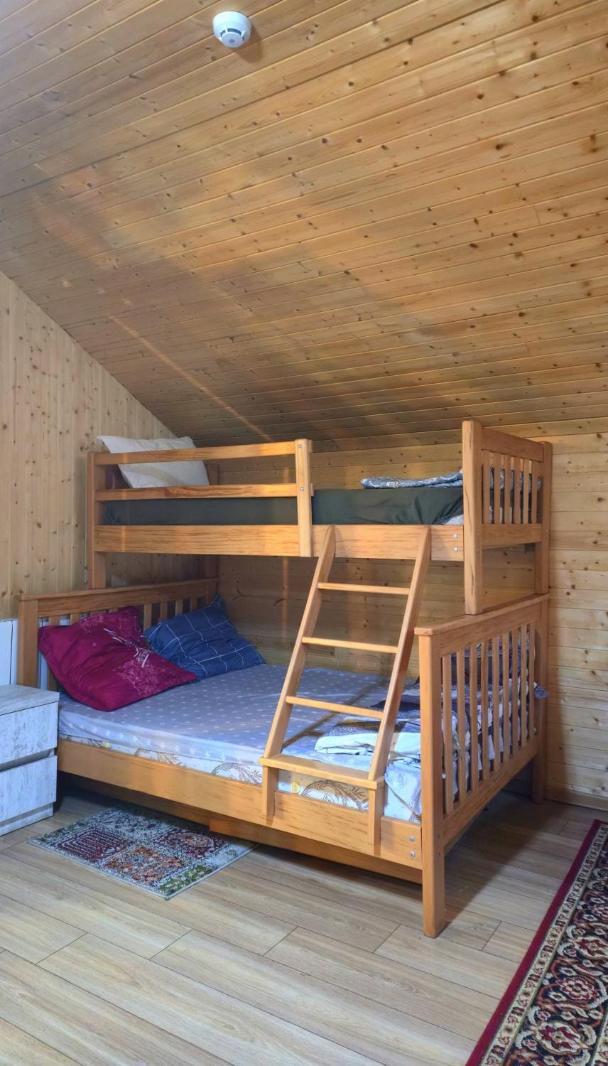 Photo of the whole room, bunk bed