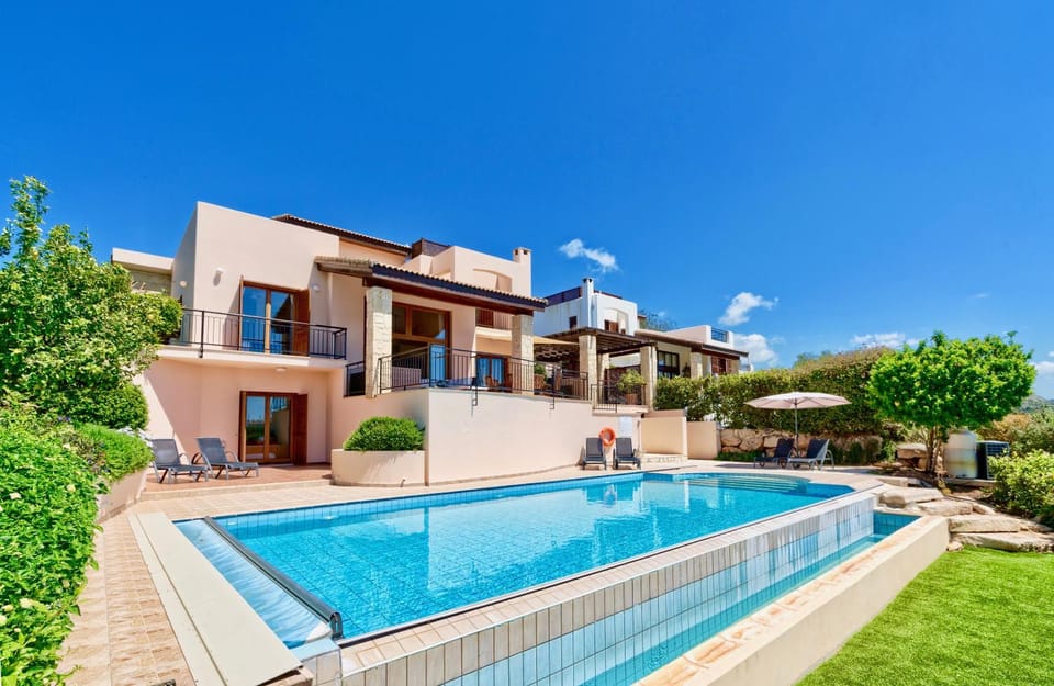 Patio, Garden, Balcony/Terrace, Swimming pool, Swimming pool