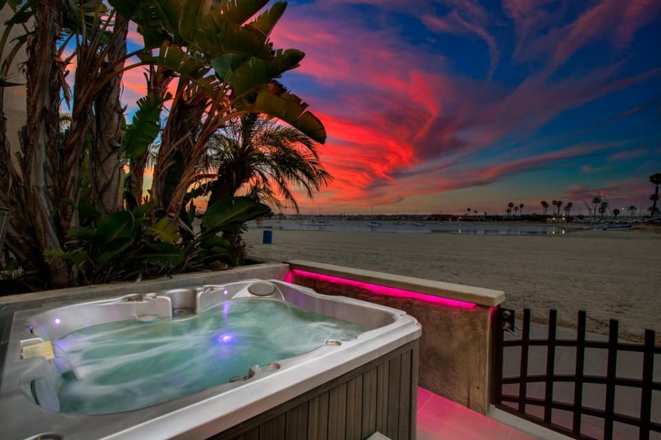 Hot Tub, Beach, Sunset