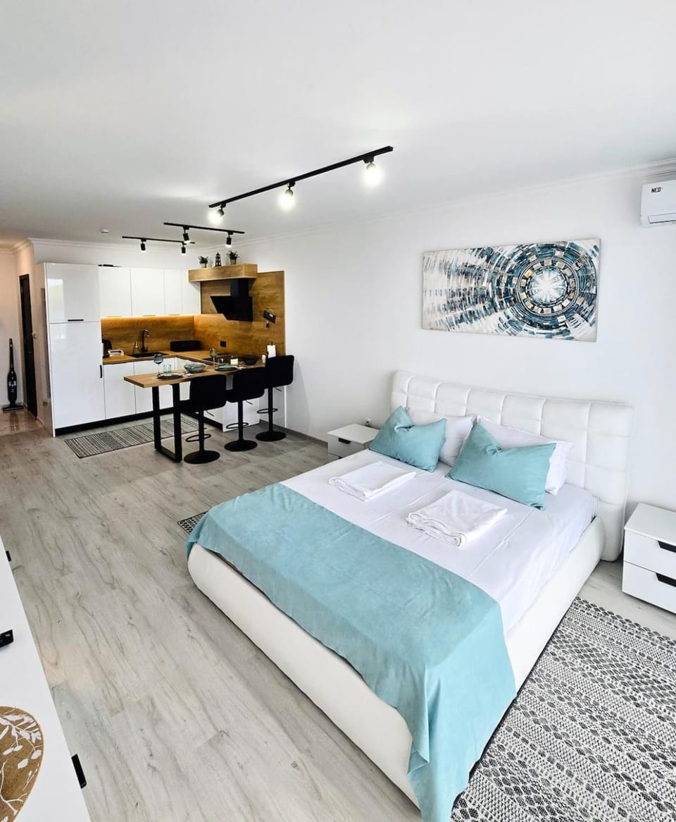 Sea Front View Lux Studio- Etara IV Apartment in Burgas Province