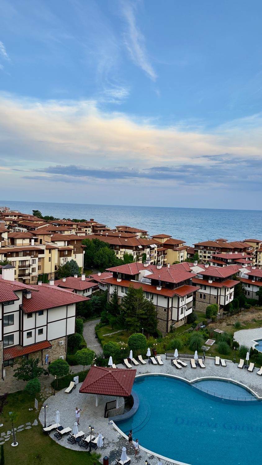Sea Front View Lux Studio- Etara IV Apartment in Burgas Province