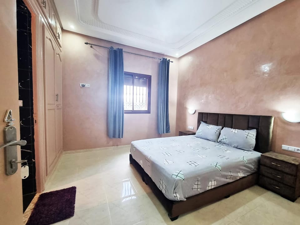 Bed, Photo of the whole room, Bedroom, wardrobe