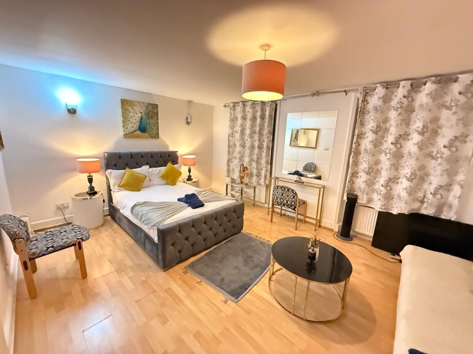 Bed, Bedroom