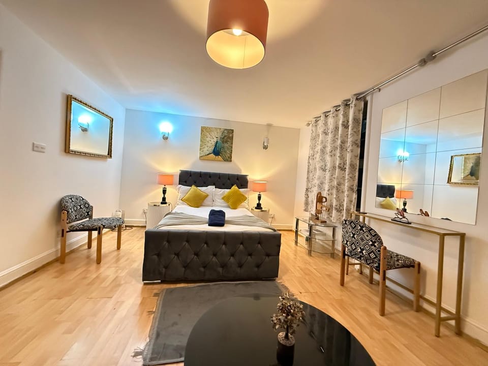 Bed, Bedroom