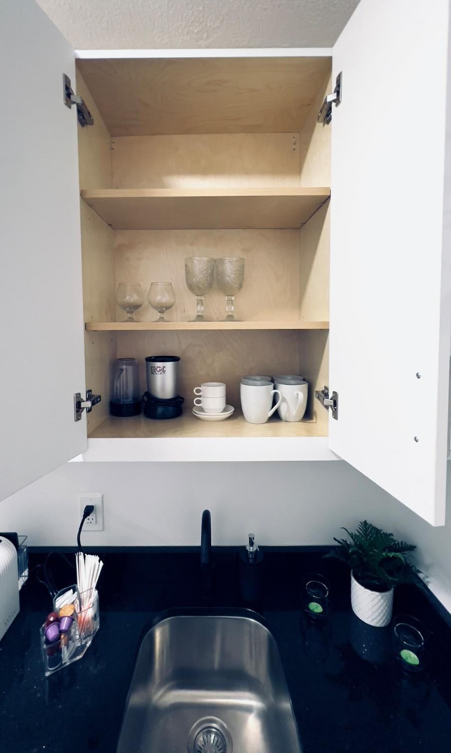 Coffee/tea facilities, Kitchen or kitchenette