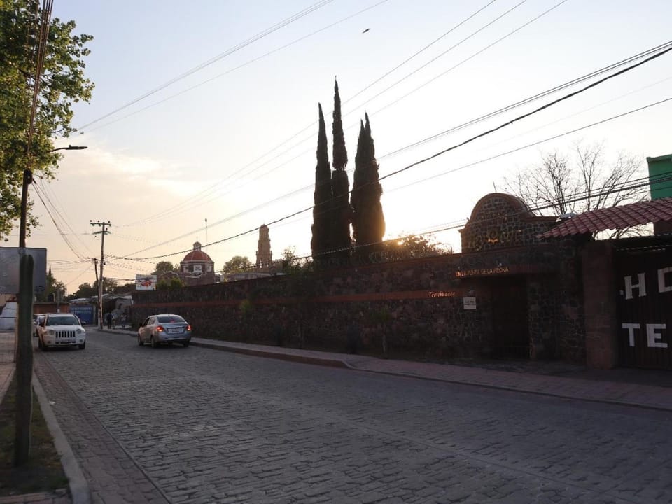 Property building, Location