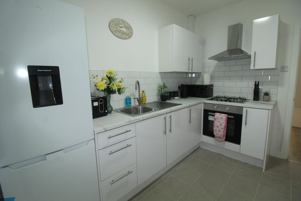 Wingate House Liverpool by Smart Corporate Stays House in Liverpool