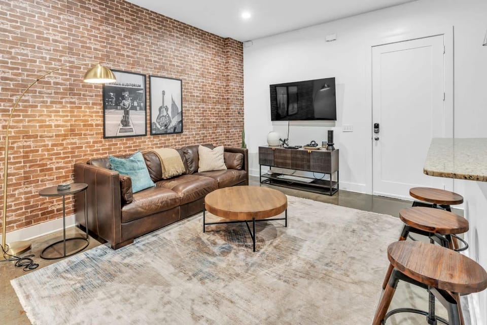 1 Bedroom Loft Near Centennial Park House in Nashville