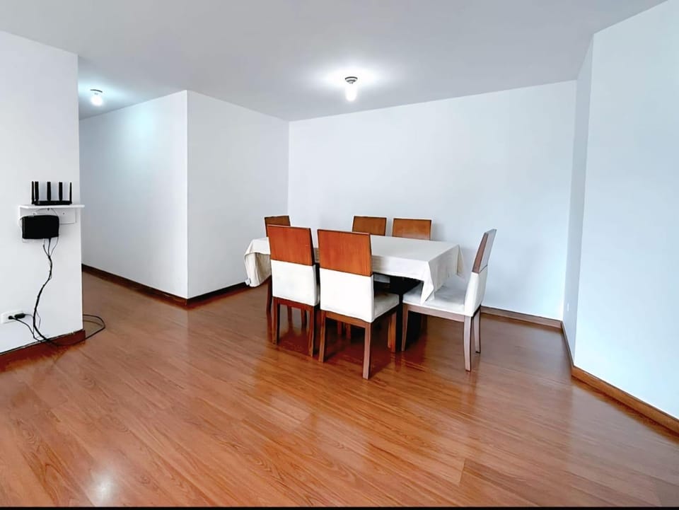 Departamento de 3 dormitorios Apartment in Quito