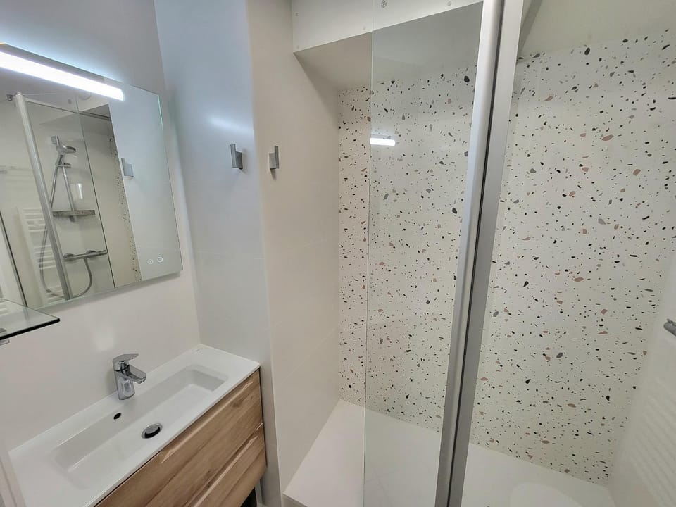 Appartement Neuf Proche Plage avec WiFi - FR-1-92-952 Apartment in Les Sables-d'Olonne