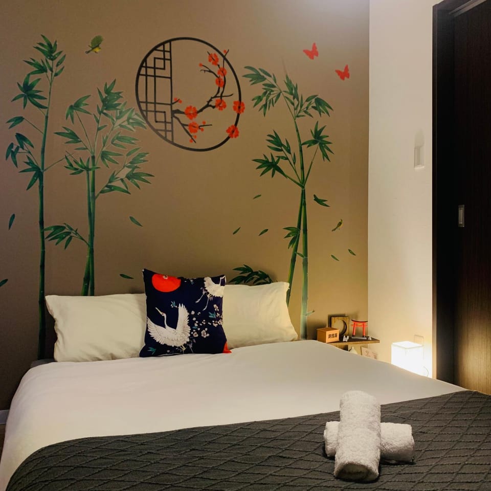 Bed, Bedroom
