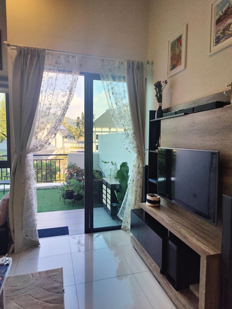 TV and multimedia, Balcony/Terrace, Seating area