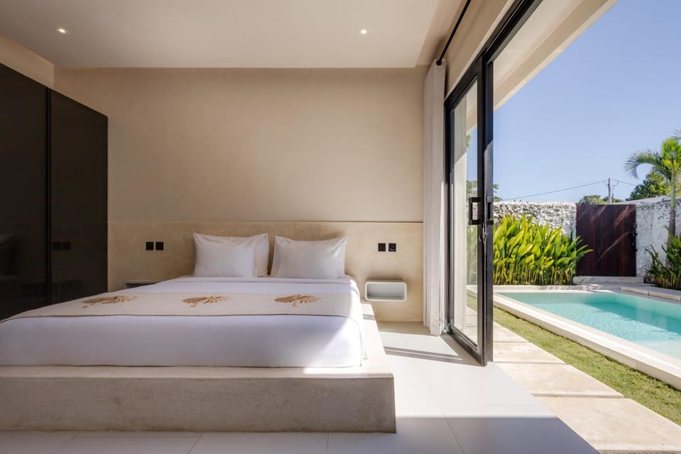 Bed, View (from property/room), Photo of the whole room, Bedroom, Pool view