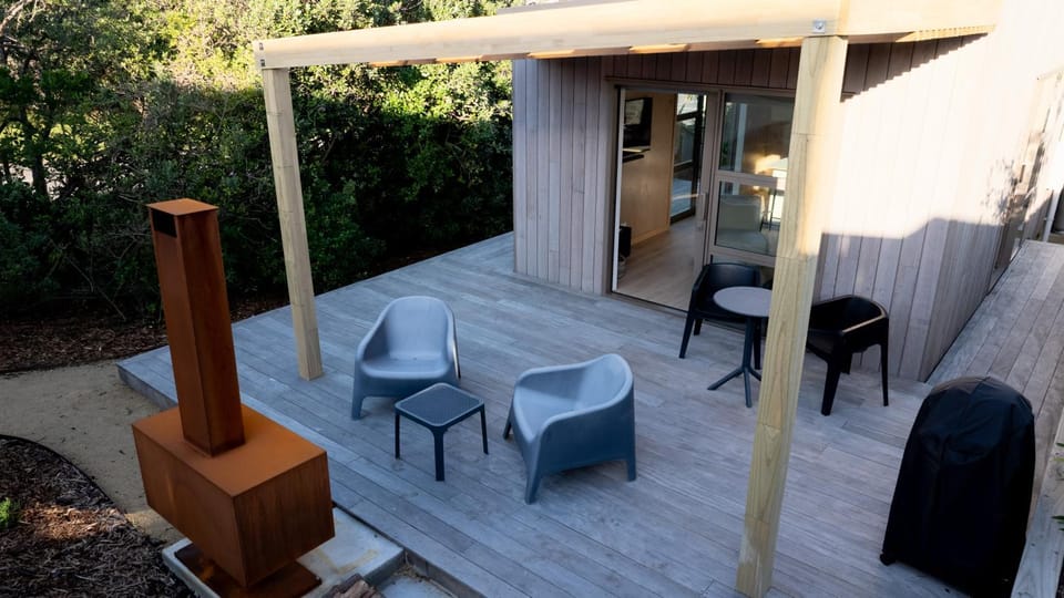 Old Beach Pods - Tutere House in Wellington Region