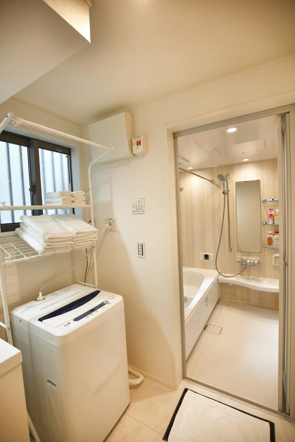 SCD155 Private House for 9 with Rooftop in Ikebukuro, Direct Access to Tokyo's Core Commercial Districts Villa in Japan