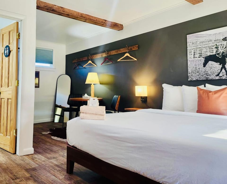 Elk Antler Inn Hotel in Thermopolis