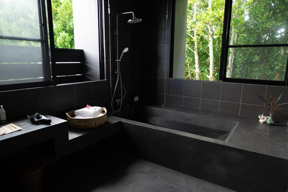 Bathroom, Bath